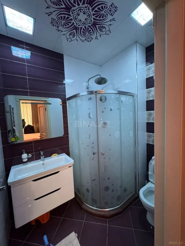 Satılır 3 otaqlı mənzil 145 m²