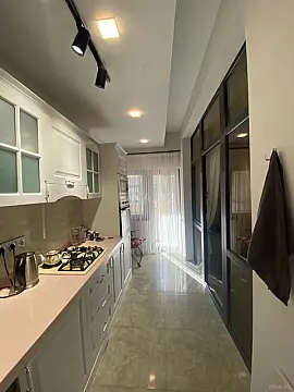 Satılır 3 otaqlı mənzil 130 m²