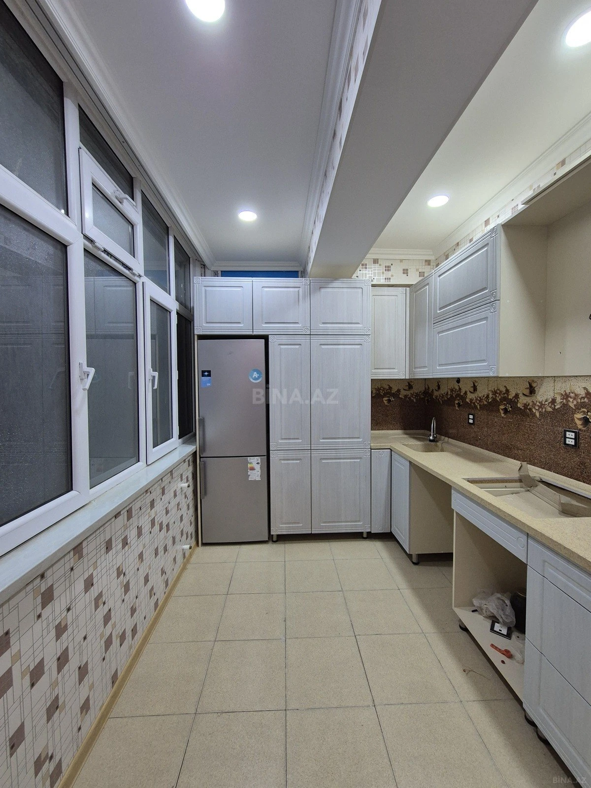 Satılır 3 otaqlı mənzil 75 m²