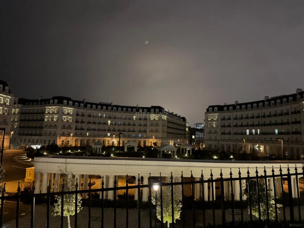 Satılır 3 otaqlı mənzil 119 m²