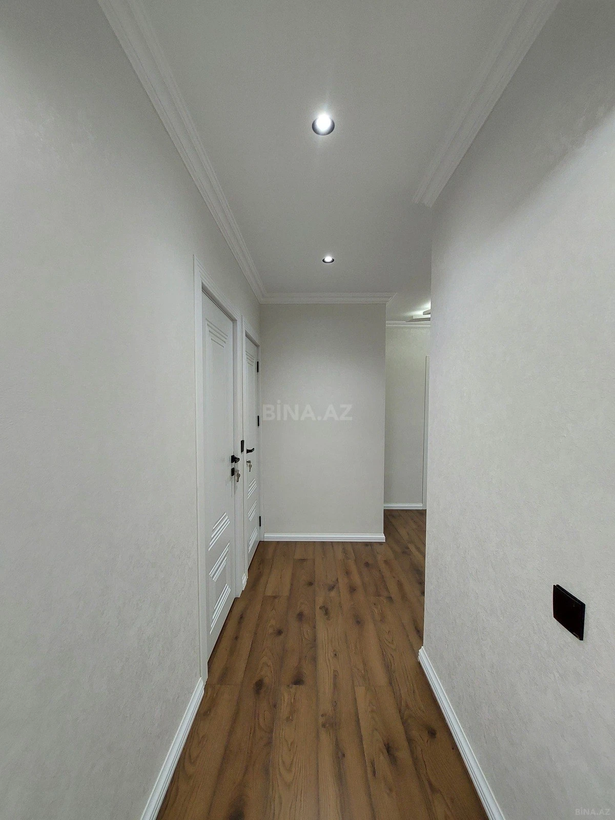 Satılır 3 otaqlı mənzil 73 m²