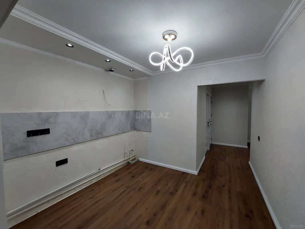 Satılır 3 otaqlı mənzil 73 m²