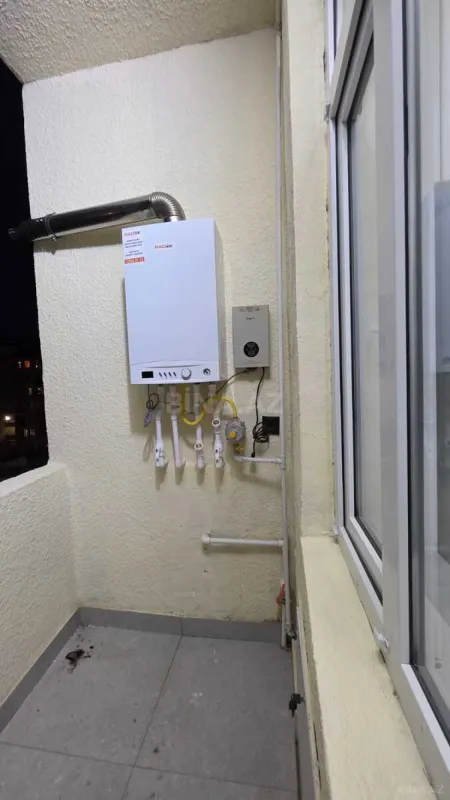 Satılır 2 otaqlı mənzil 60 m²