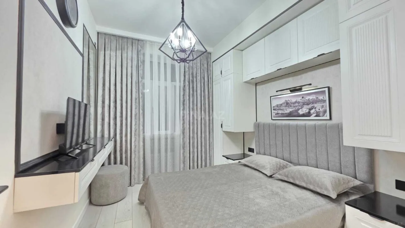 Satılır 2 otaqlı mənzil 60 m²