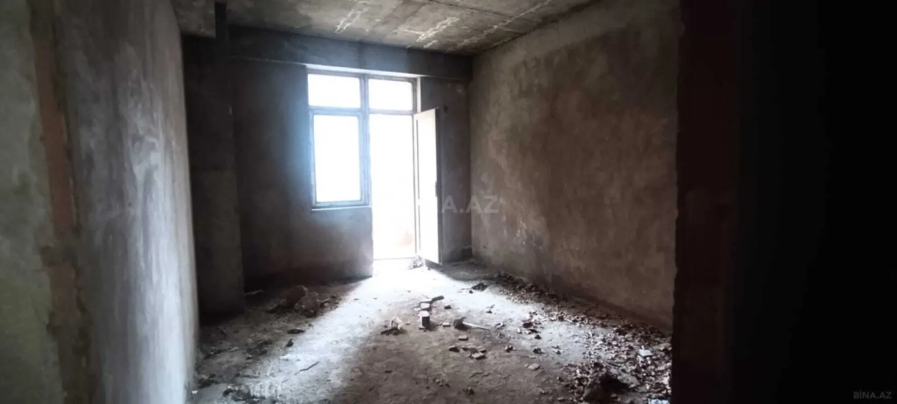 Satılır 2 otaqlı mənzil 114 m²