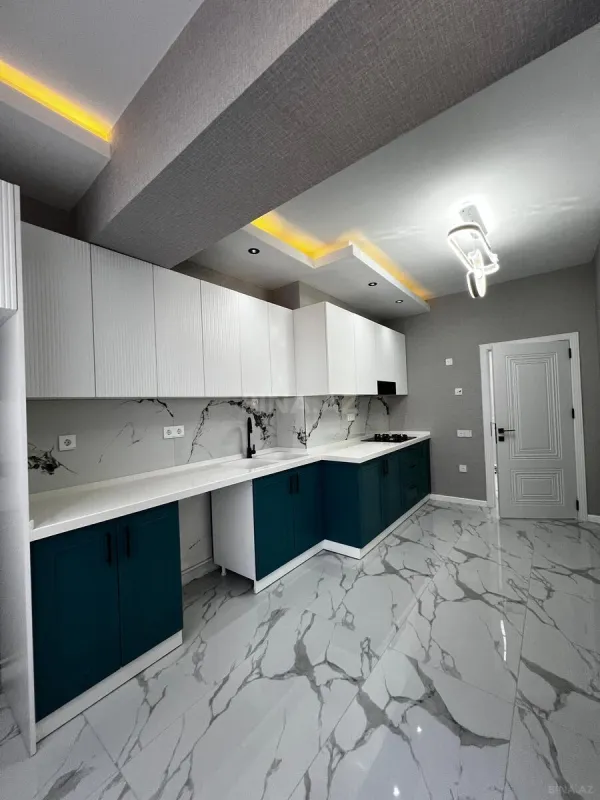 Satılır 2 otaqlı mənzil 85 m²