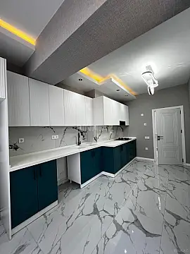 Satılır 2 otaqlı mənzil 85 m²