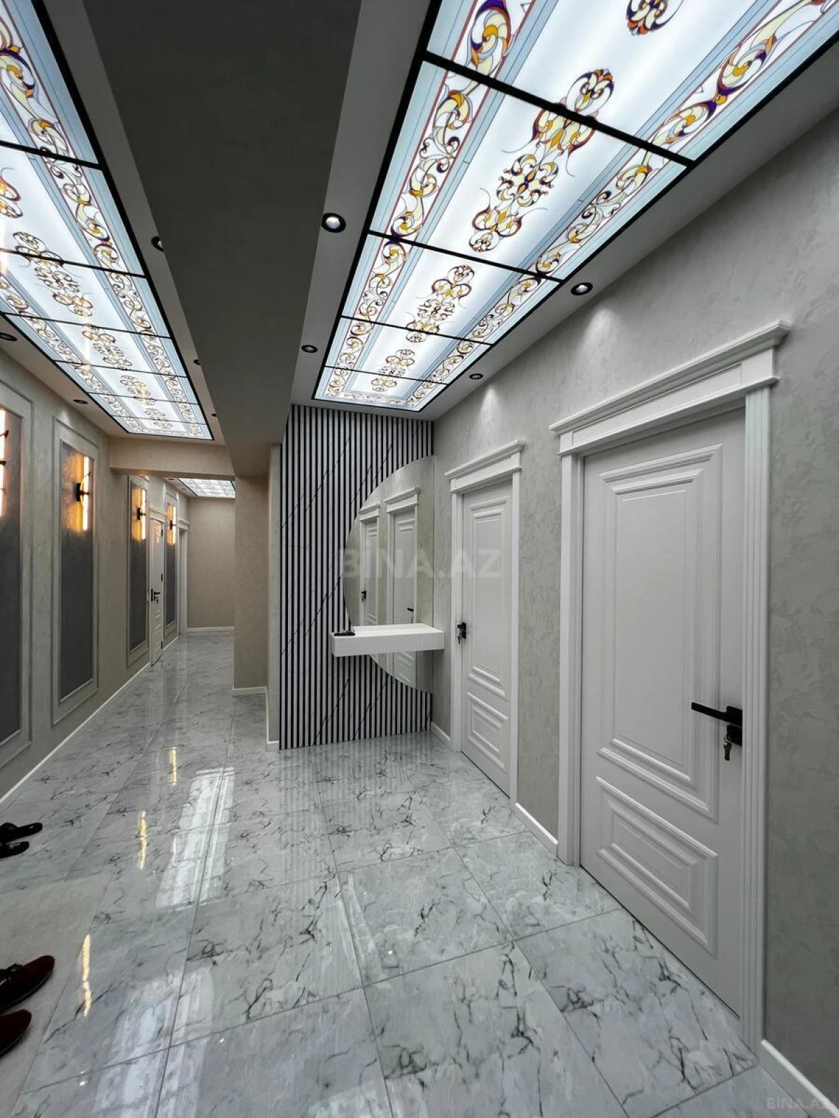 Satılır 4 otaqlı mənzil 160 m²