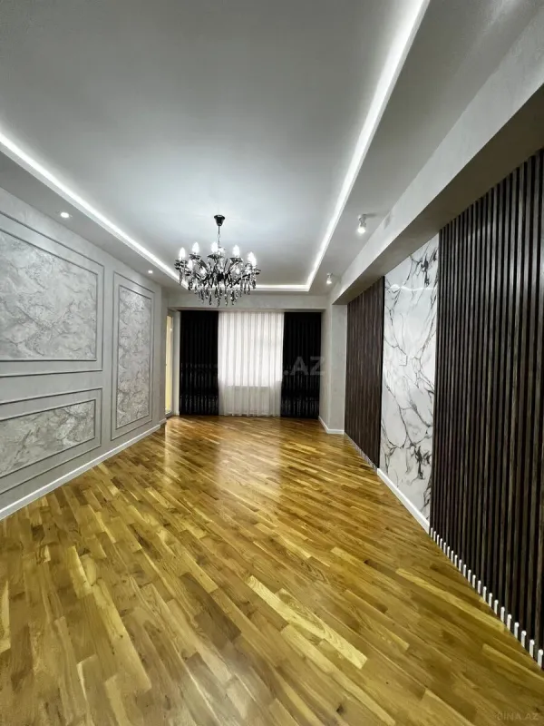 Satılır 4 otaqlı mənzil 160 m²