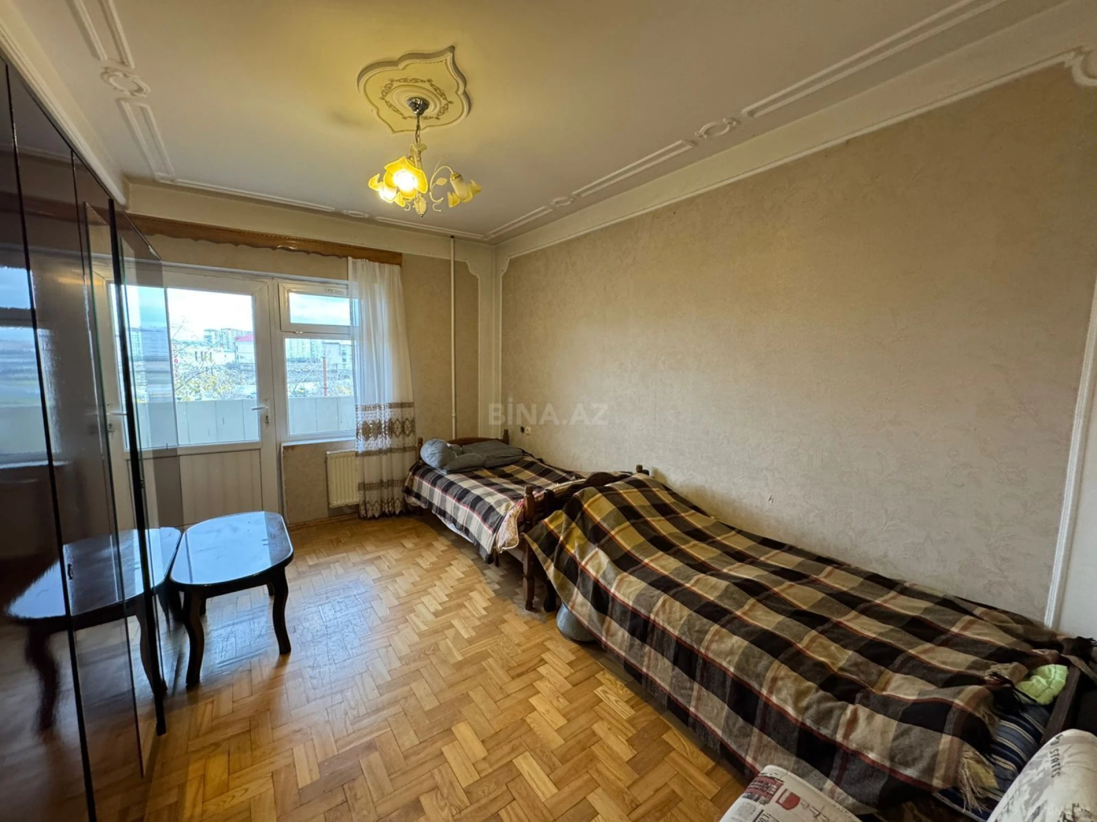 Satılır 4 otaqlı mənzil 120 m²