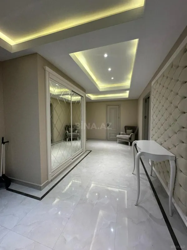 Kirayə verilir 3 otaqlı mənzil 170 m²