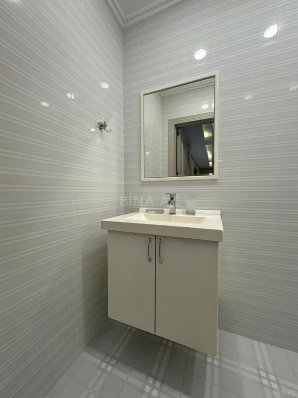 Kirayə verilir 3 otaqlı mənzil 170 m²