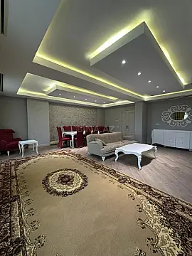 Kirayə verilir 3 otaqlı mənzil 170 m²