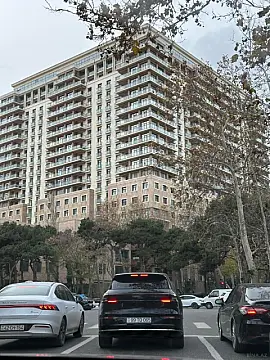 Kirayə verilir 3 otaqlı mənzil 170 m² — Bakı, Nizami 3 otaq 170.00 m²