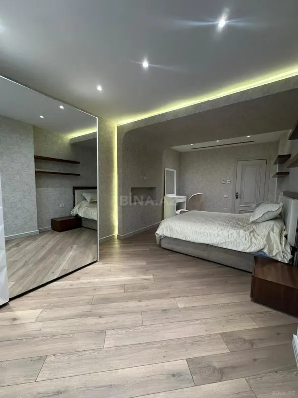 Kirayə verilir 3 otaqlı mənzil 170 m²