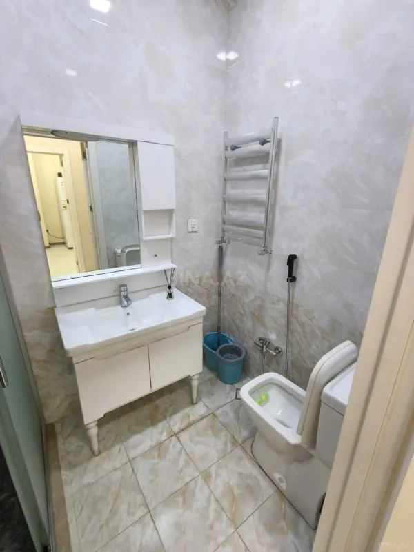 Kirayə verilir 2 otaqlı mənzil 70 m²