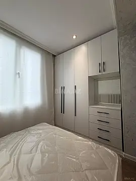 Satılır 1 otaqlı mənzil 42 m²