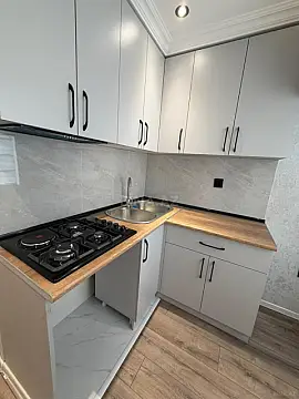 Satılır 1 otaqlı mənzil 42 m²