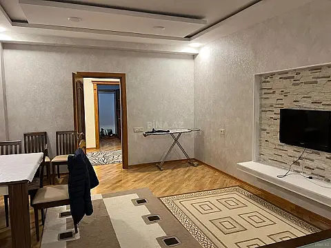 Satılır 2 otaqlı mənzil 130 m²