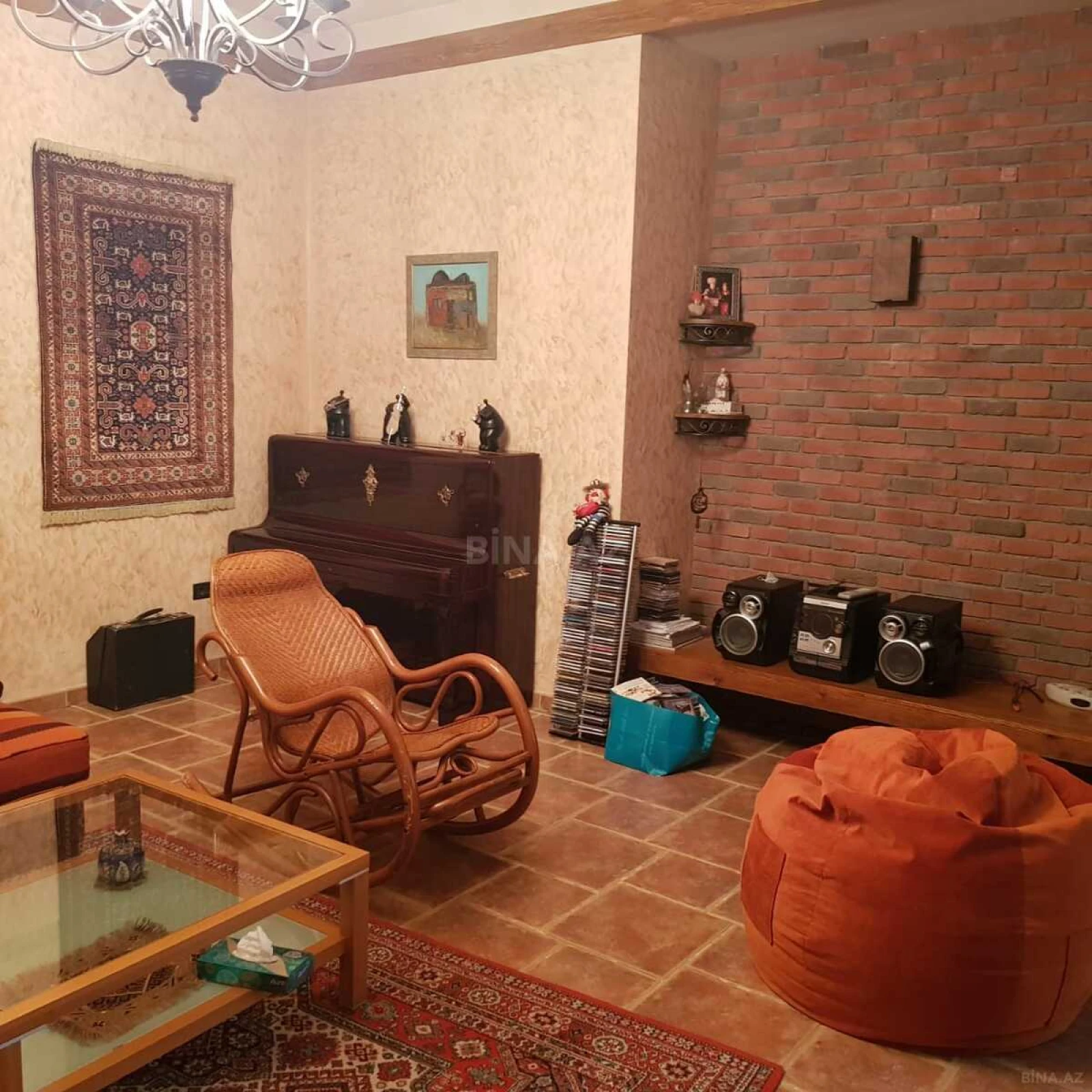 Kirayə verilir 8 otaqlı həyət evi 550 m²