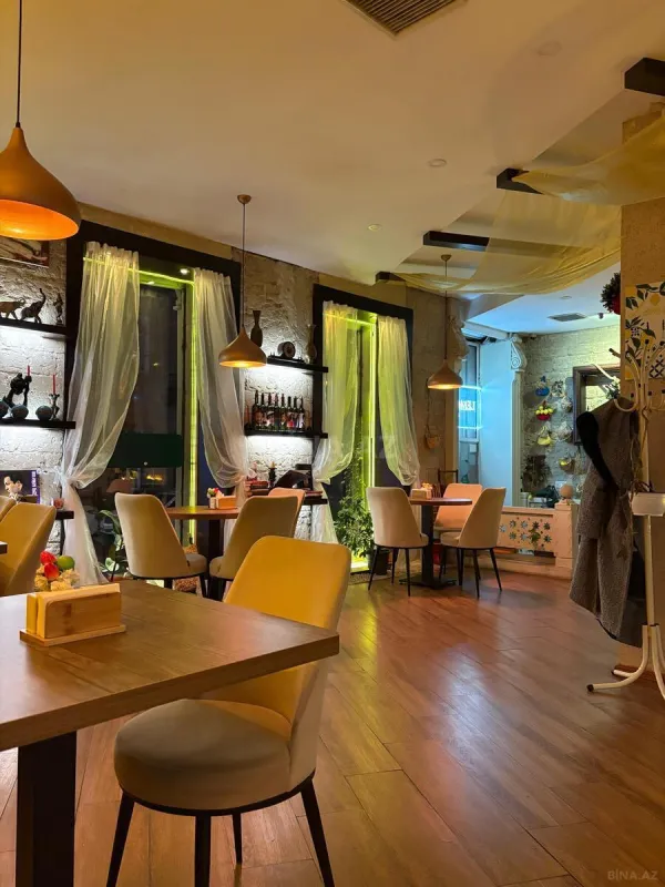 Kirayə verilir obyekt 290 m²