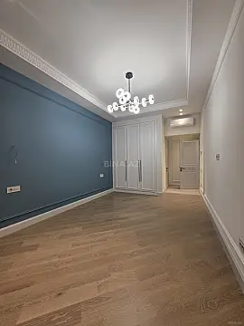 Satılır 4 otaqlı mənzil 170 m²