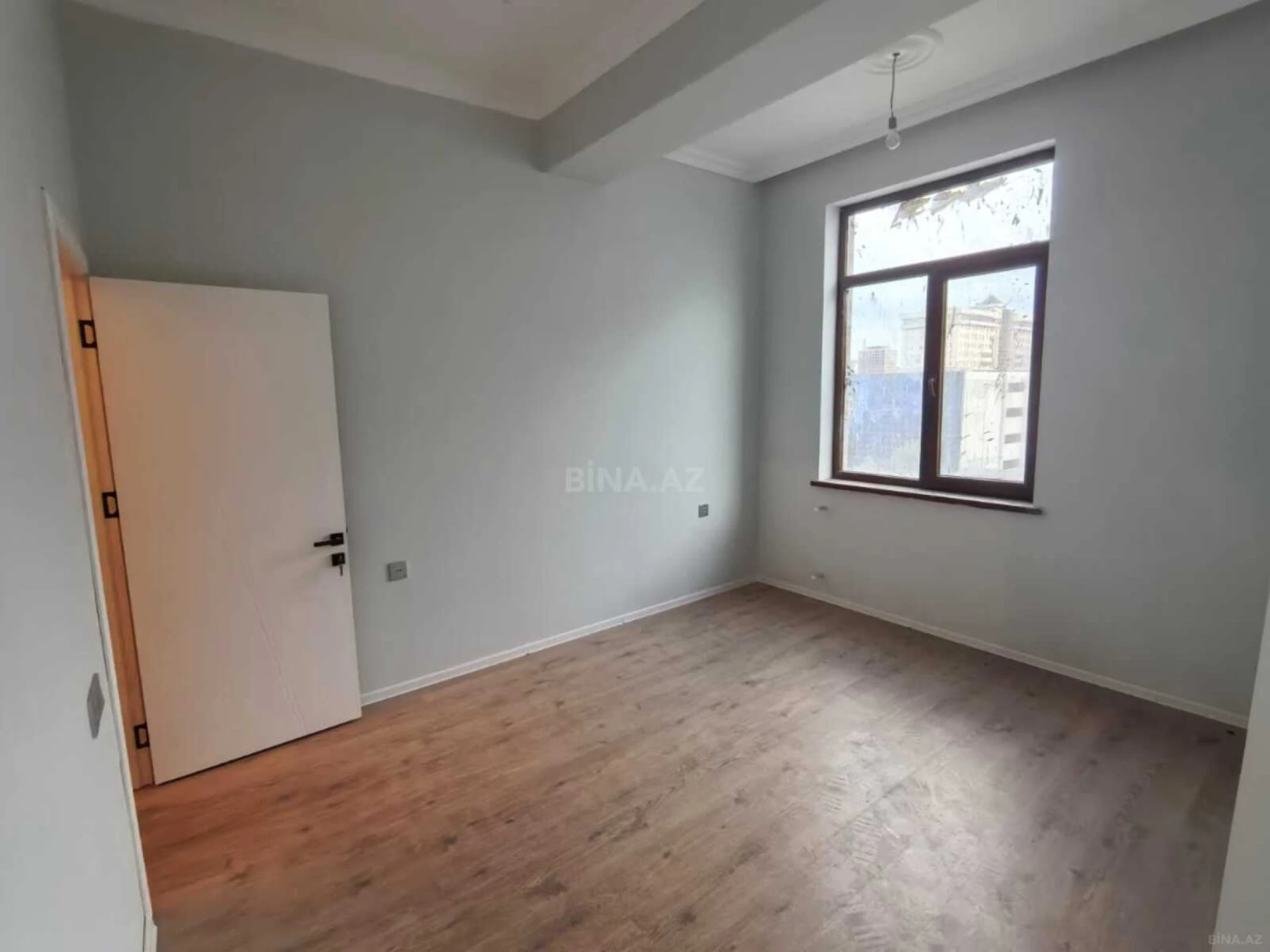 Satılır 2 otaqlı mənzil 80 m²