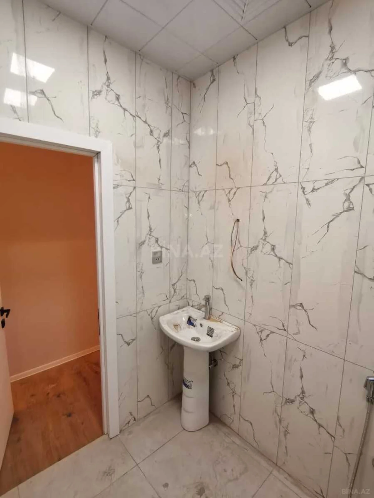 Satılır 2 otaqlı mənzil 80 m²