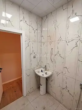 Satılır 2 otaqlı mənzil 80 m²