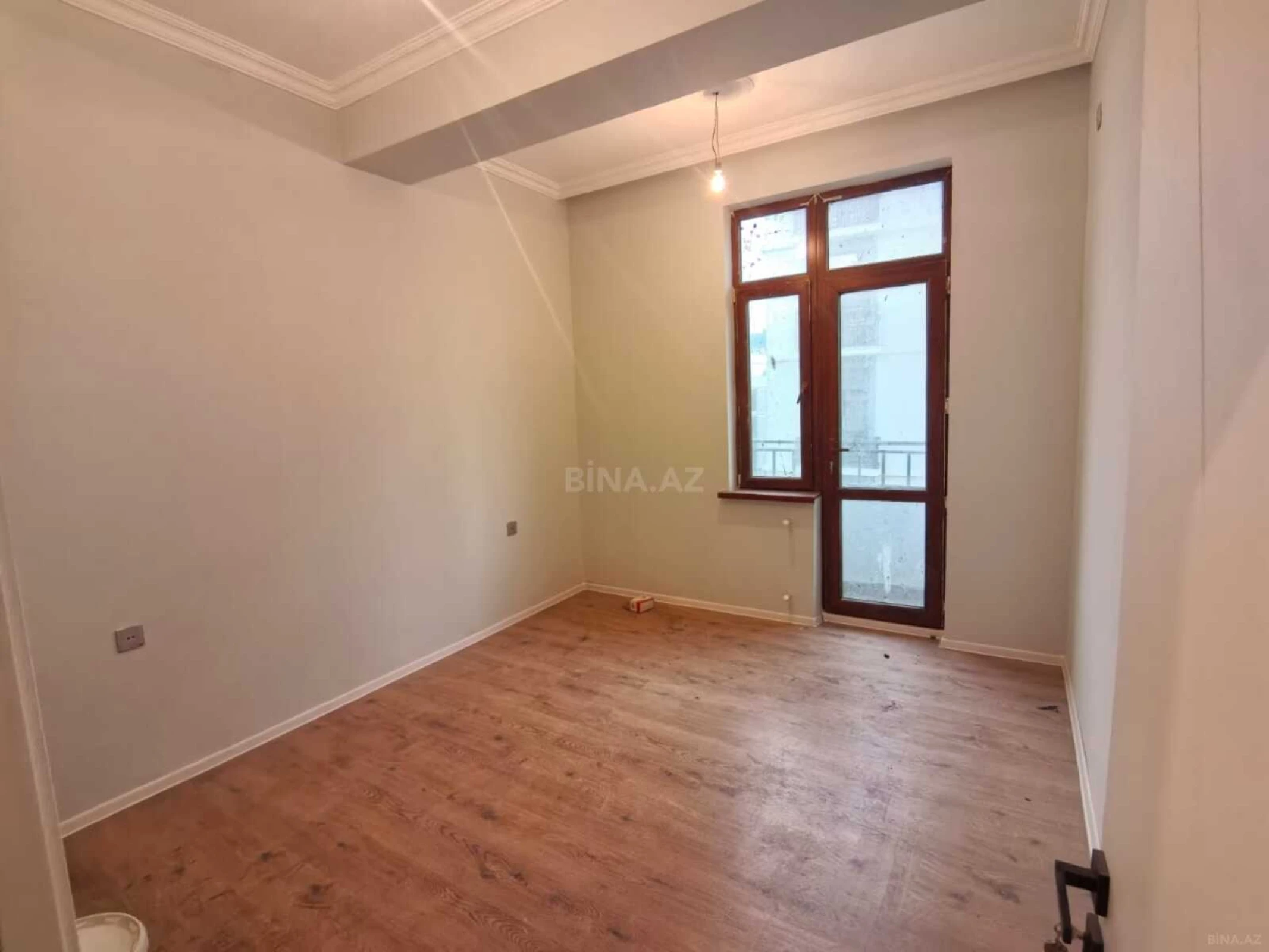 Satılır 2 otaqlı mənzil 80 m²