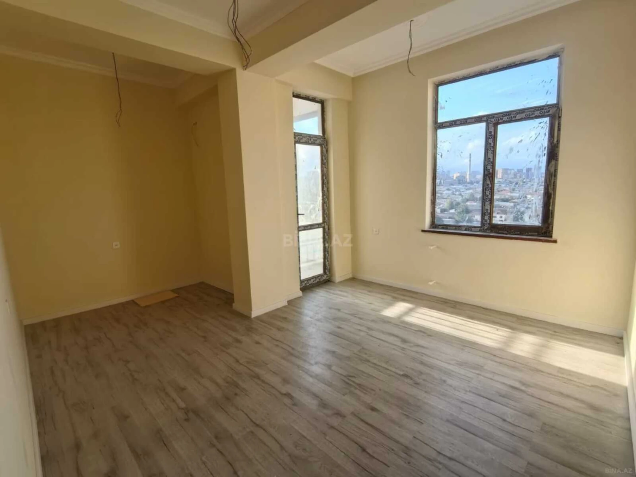 Satılır 2 otaqlı mənzil 80 m²