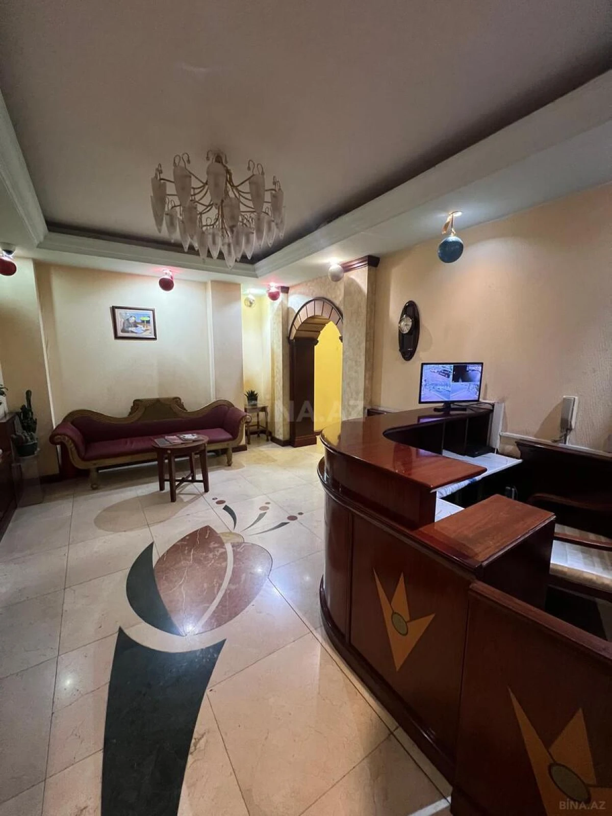 Kirayə verilir 4 otaqlı mənzil 350 m²