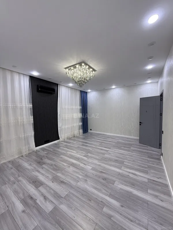 Kirayə verilir 3 otaqlı mənzil 120 m²