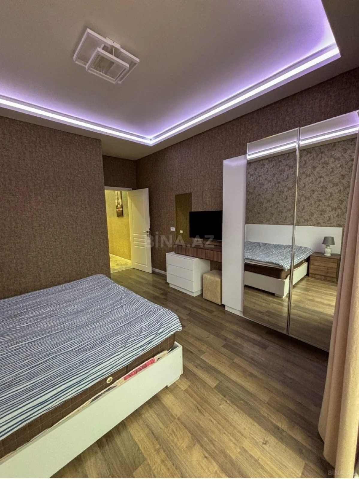 Kirayə verilir 2 otaqlı mənzil 65 m²