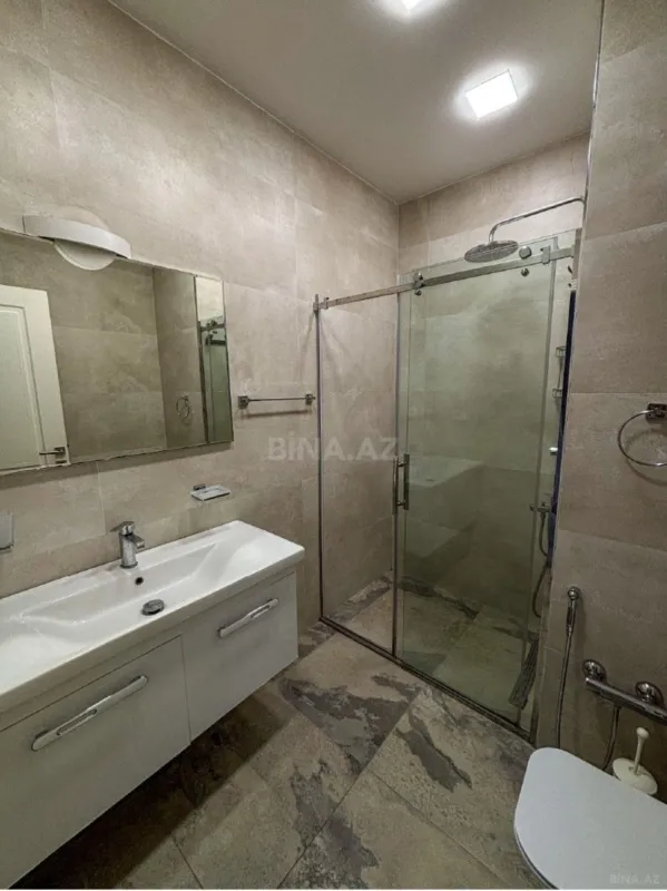 Kirayə verilir 2 otaqlı mənzil 65 m²