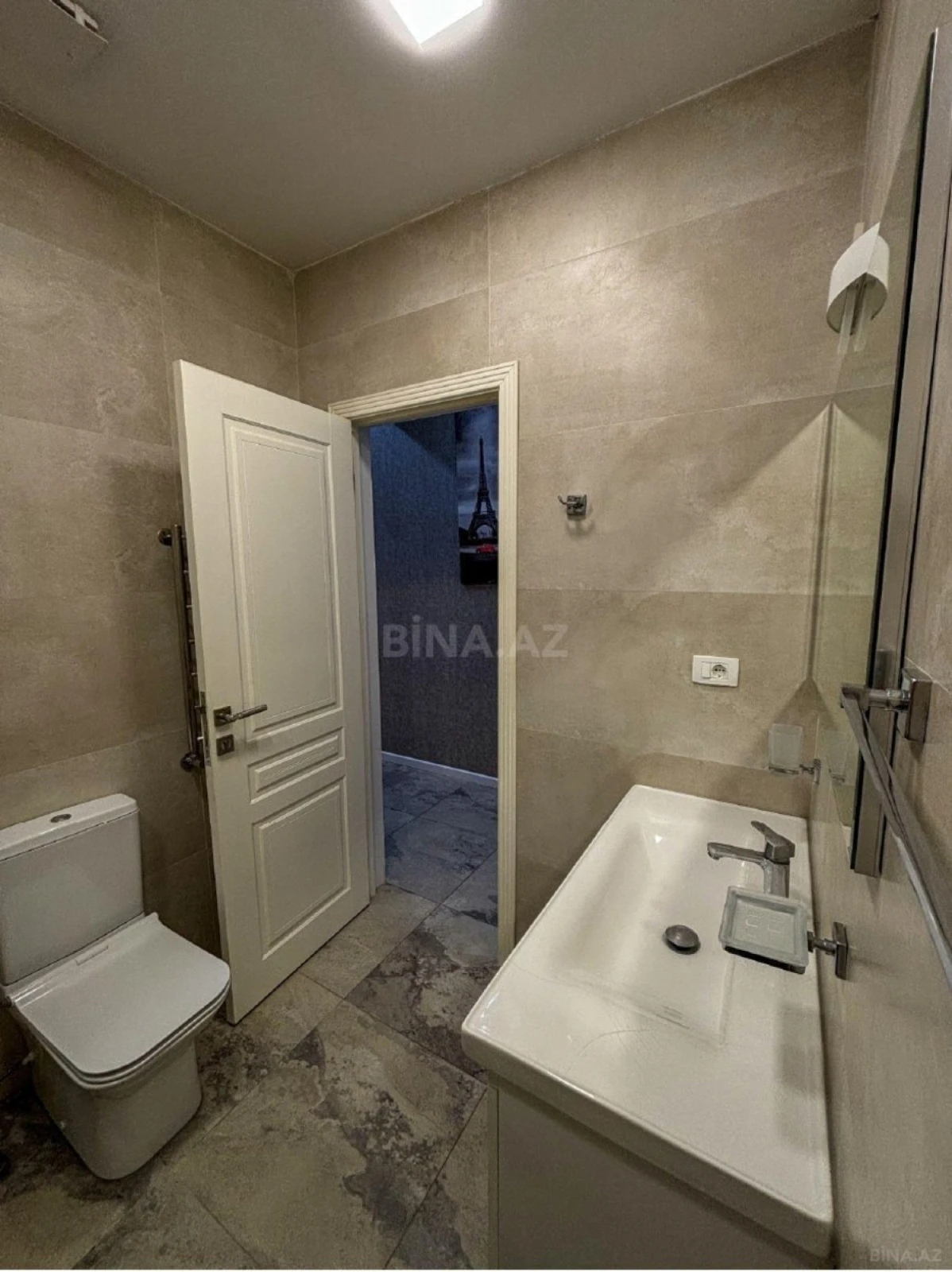 Kirayə verilir 2 otaqlı mənzil 65 m²
