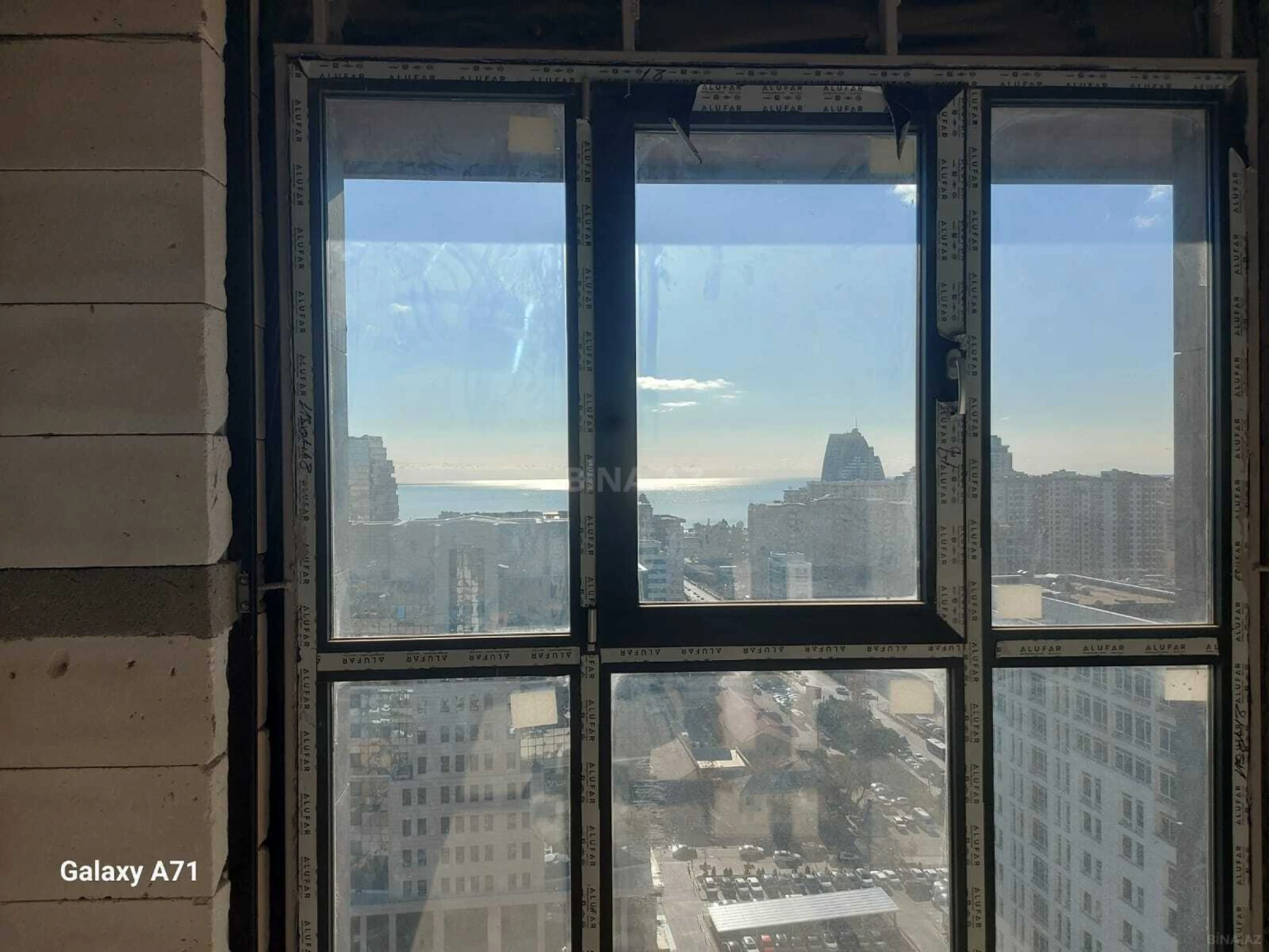 Satılır 3 otaqlı mənzil 92 m²