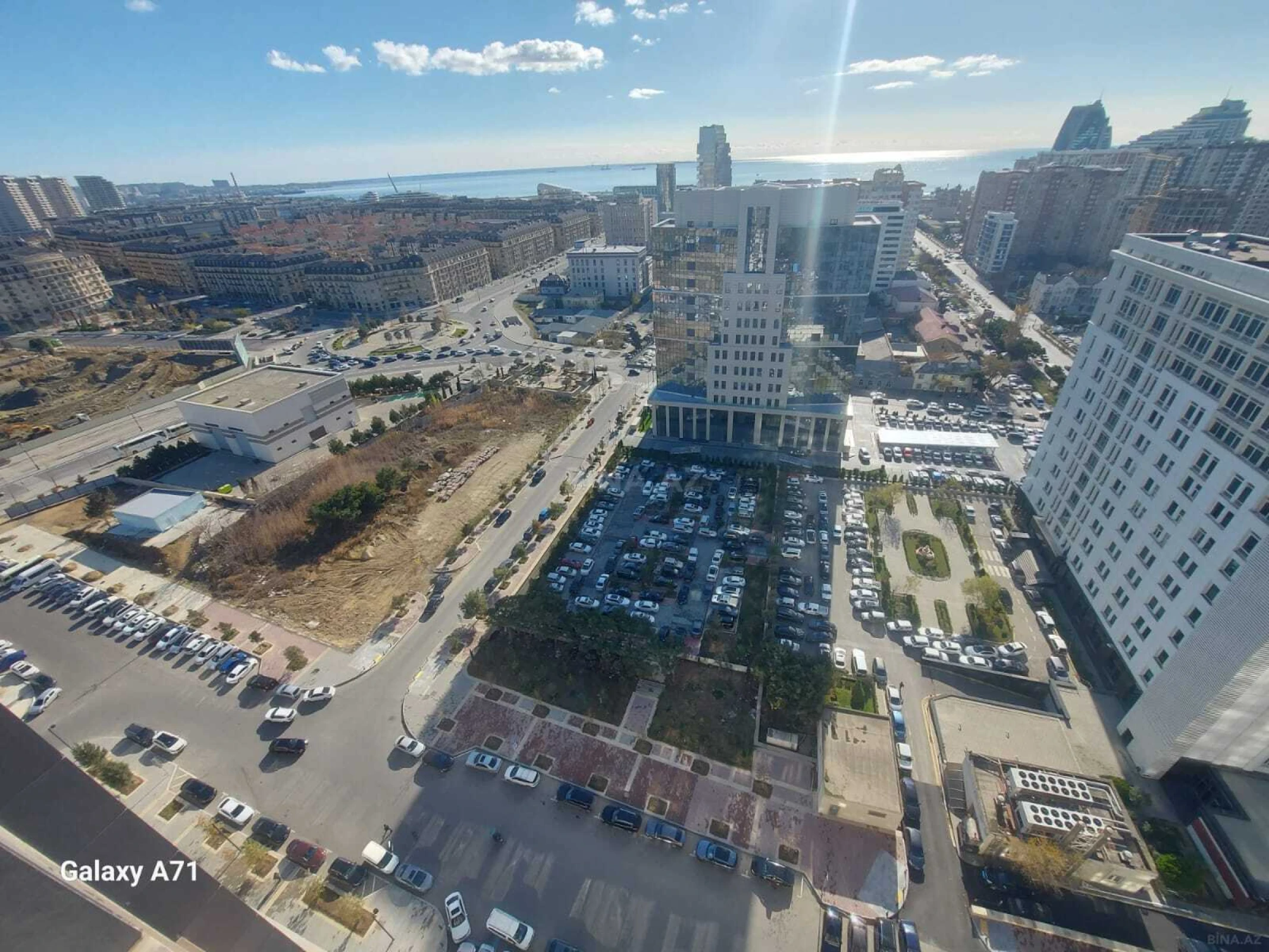 Satılır 3 otaqlı mənzil 92 m²