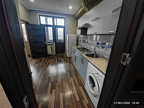 Kirayə verilir 3 otaqlı mənzil 86 m²