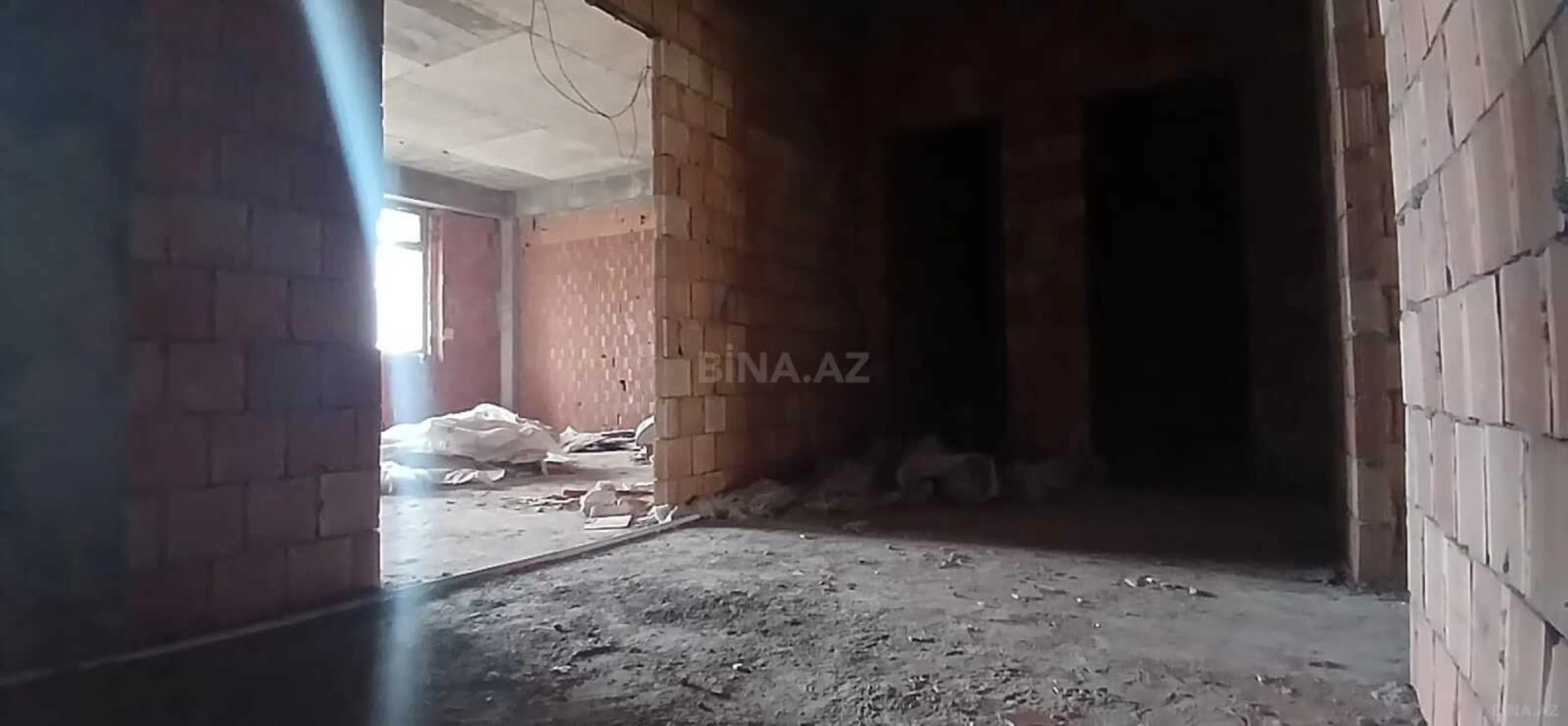 Satılır 2 otaqlı mənzil 85 m²