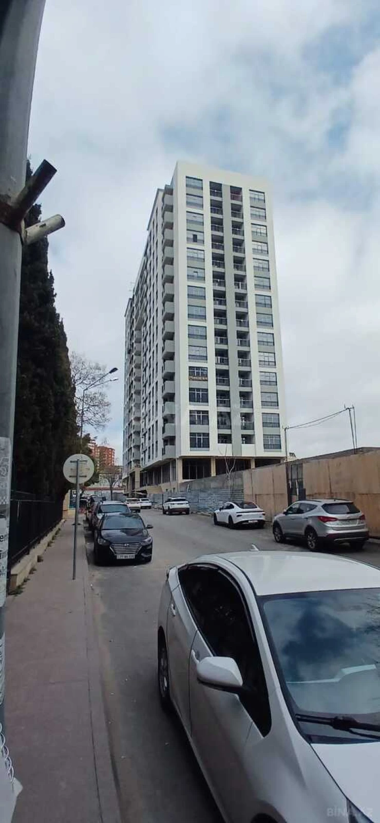 Satılır 2 otaqlı mənzil 85 m²