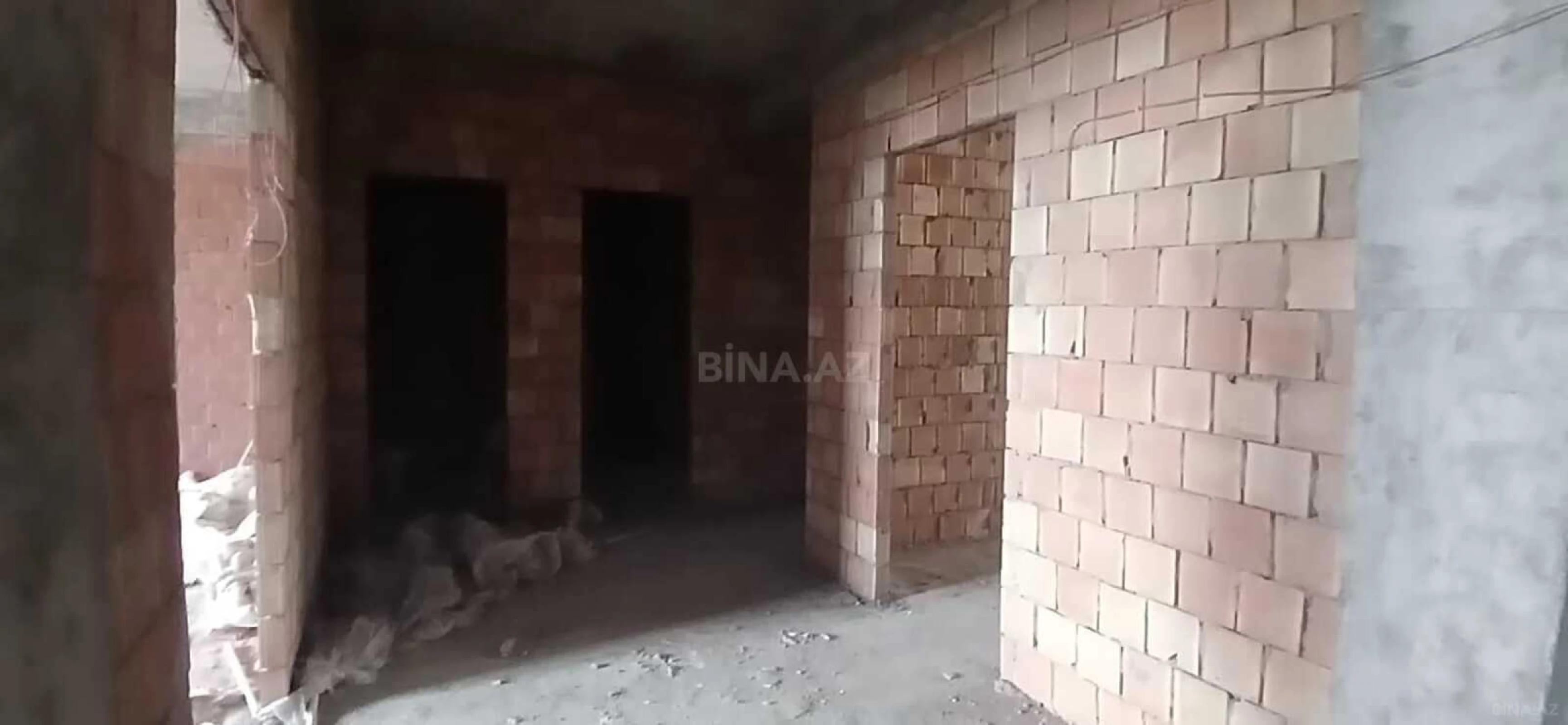 Satılır 2 otaqlı mənzil 85 m²