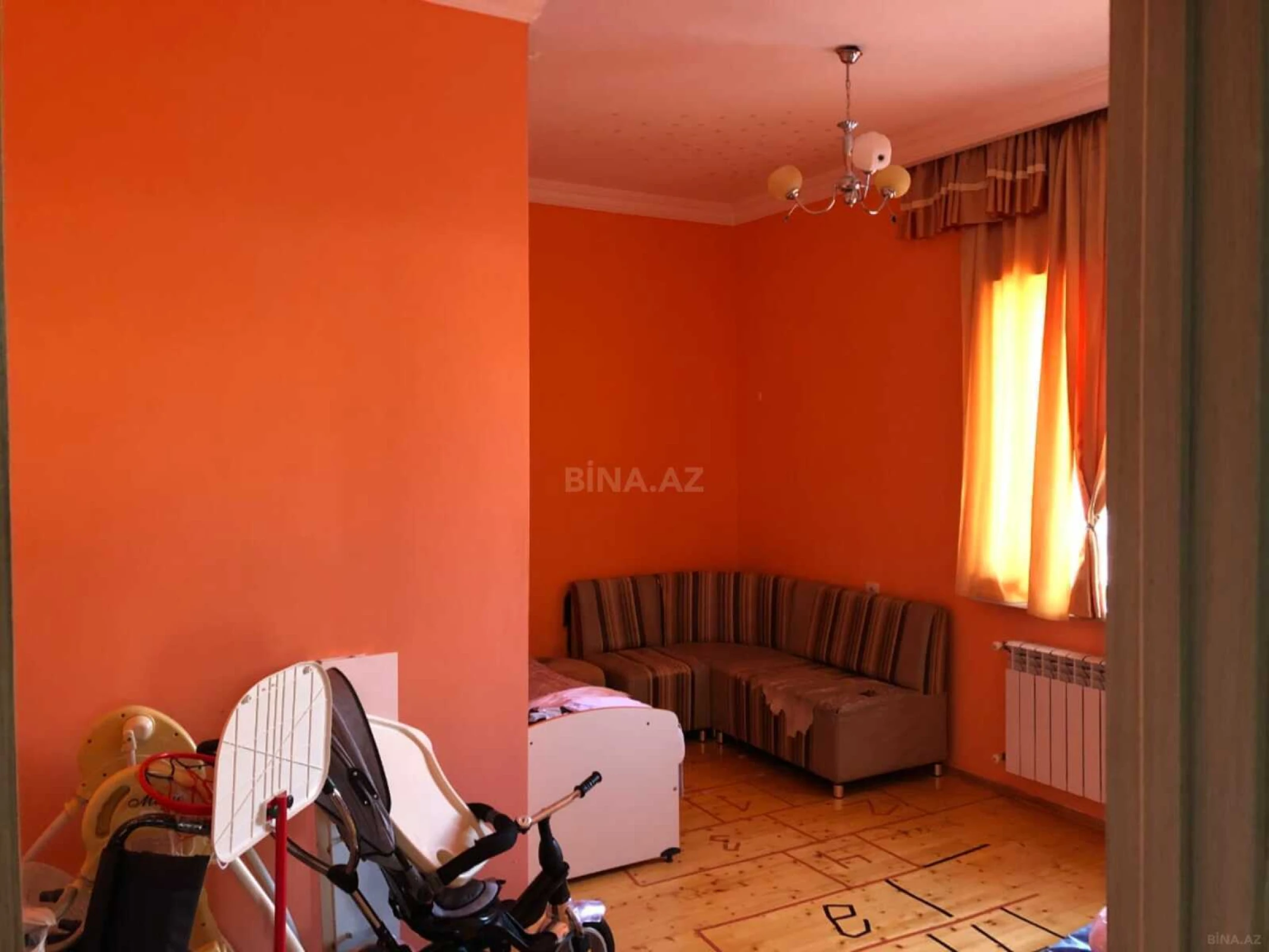 Satılır 7 otaqlı həyət evi 360 m²