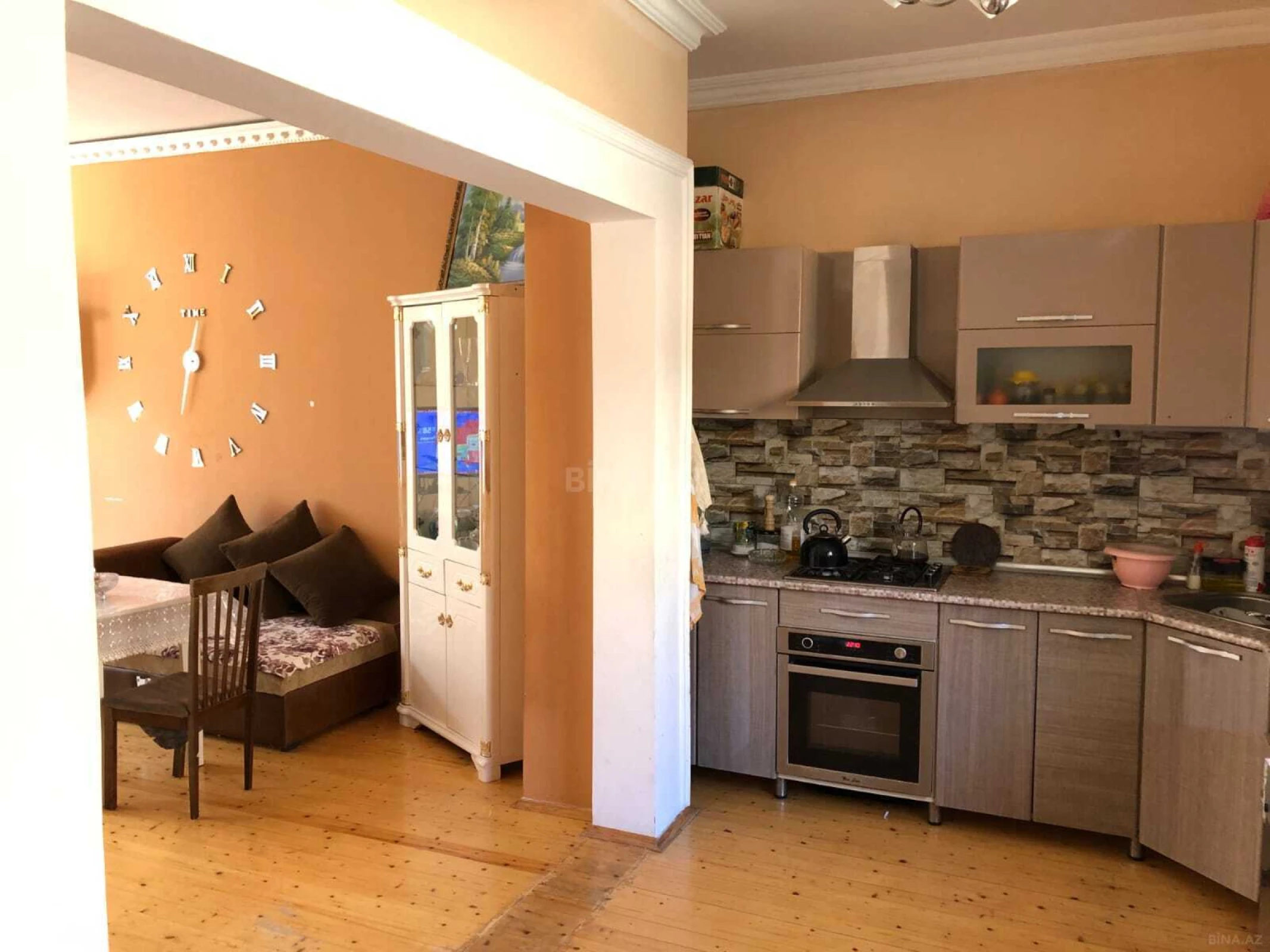 Satılır 7 otaqlı həyət evi 360 m²