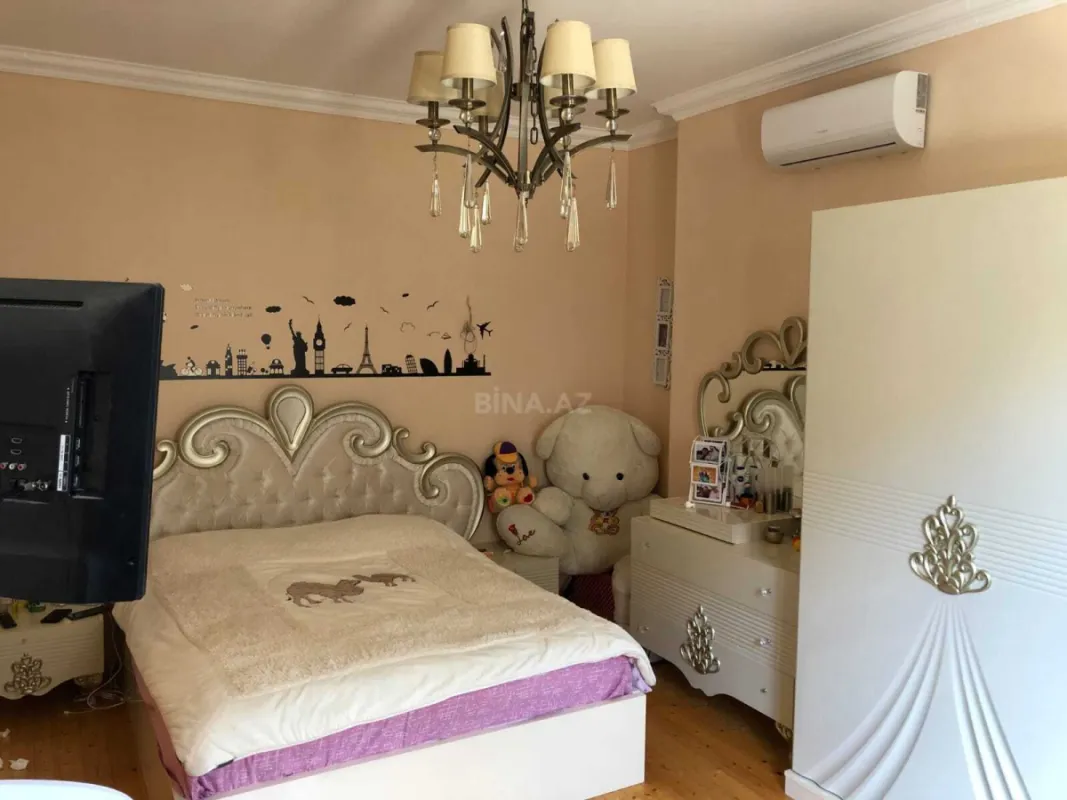 Satılır 7 otaqlı həyət evi 360 m²