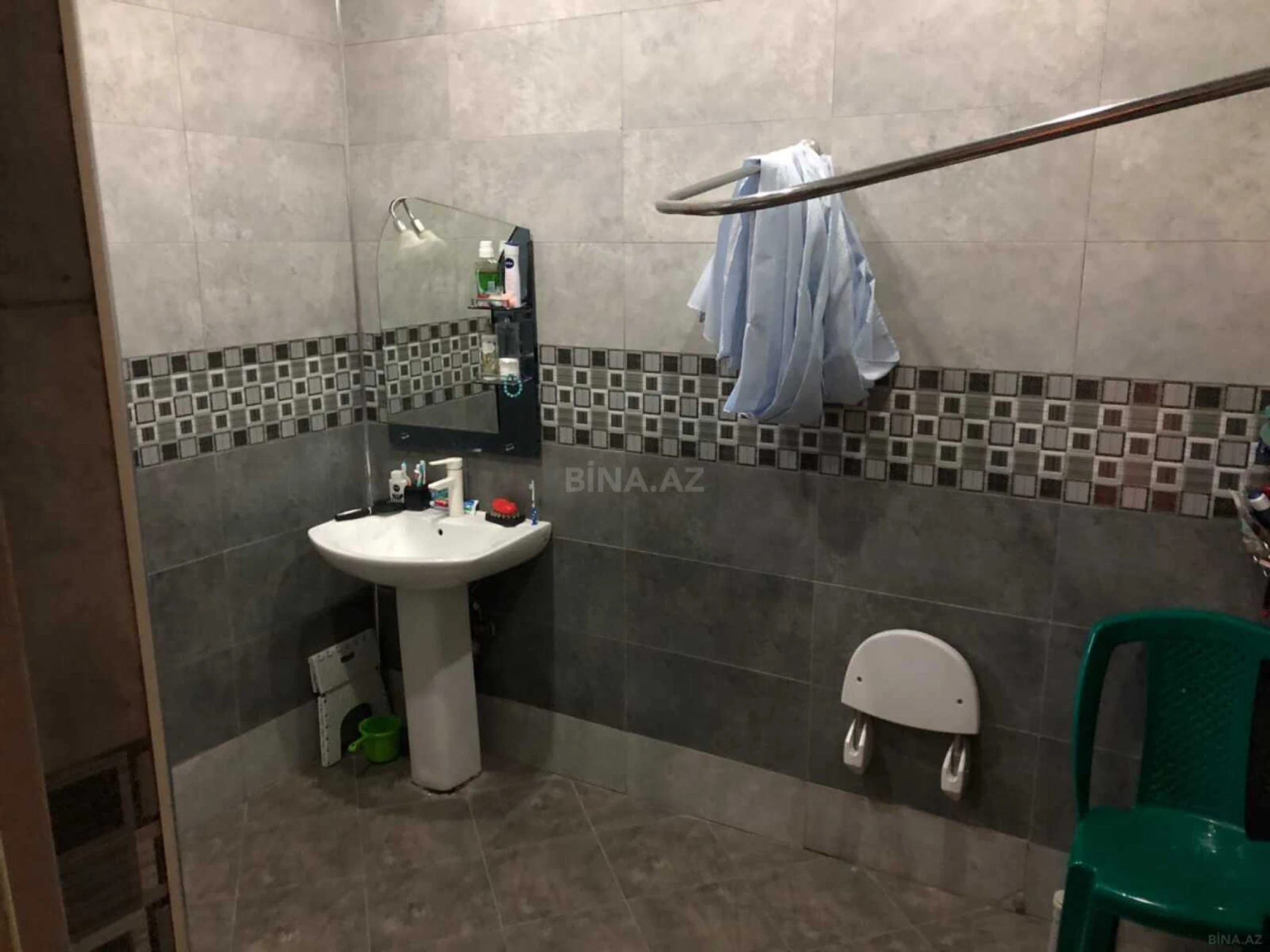 Satılır 7 otaqlı həyət evi 360 m²