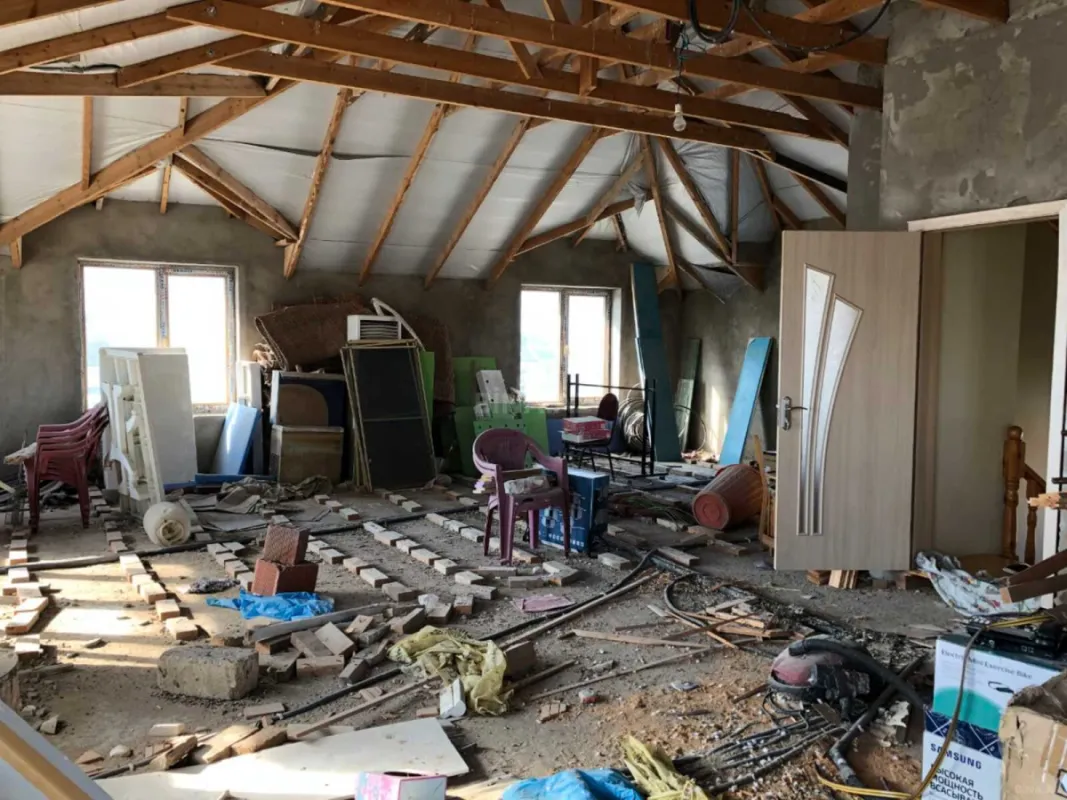 Satılır 7 otaqlı həyət evi 360 m²