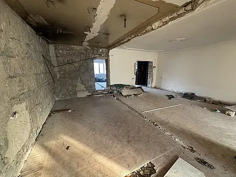 Satılır obyekt 135 m²