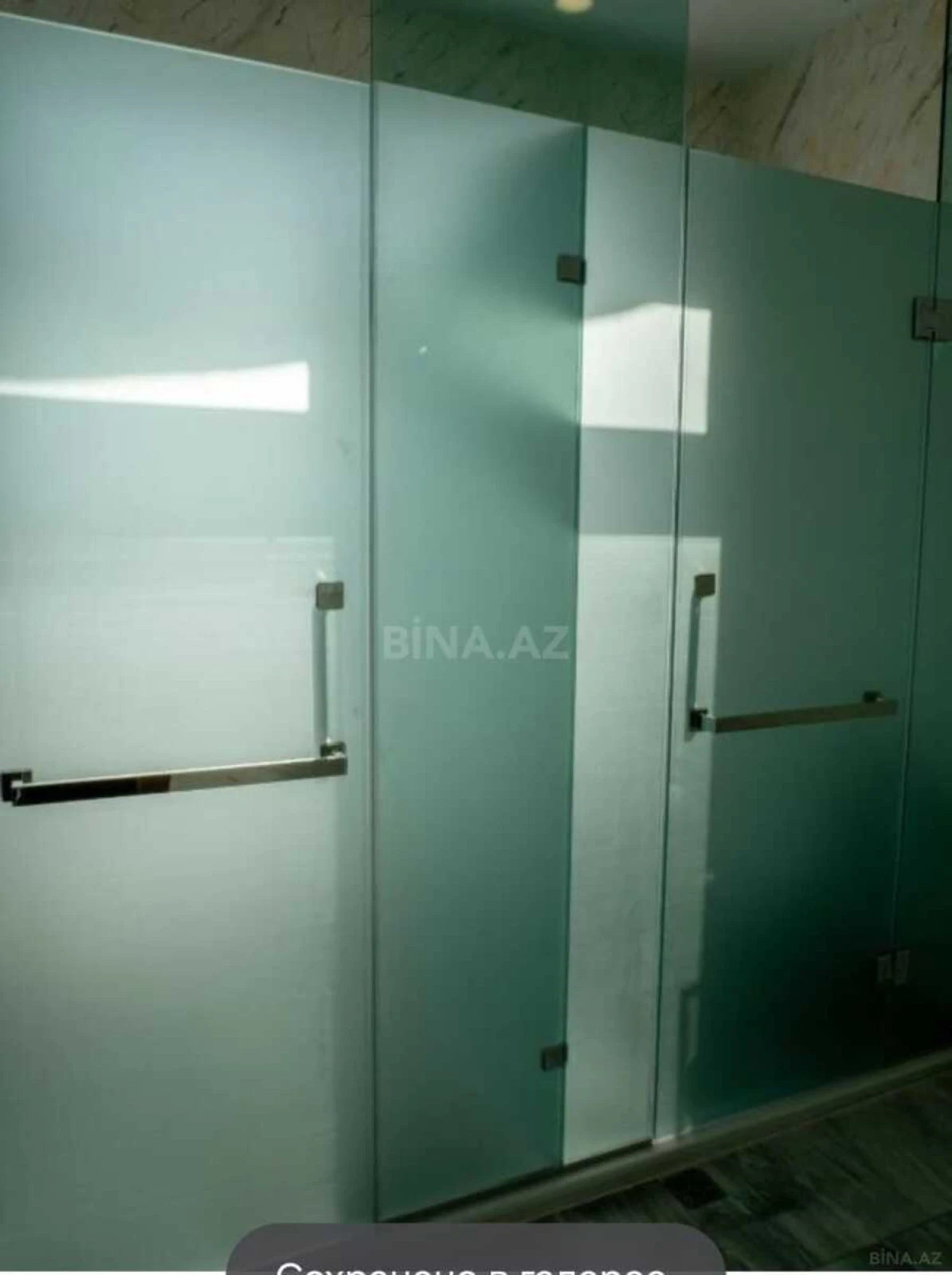 Satılır 4 otaqlı mənzil 135 m²