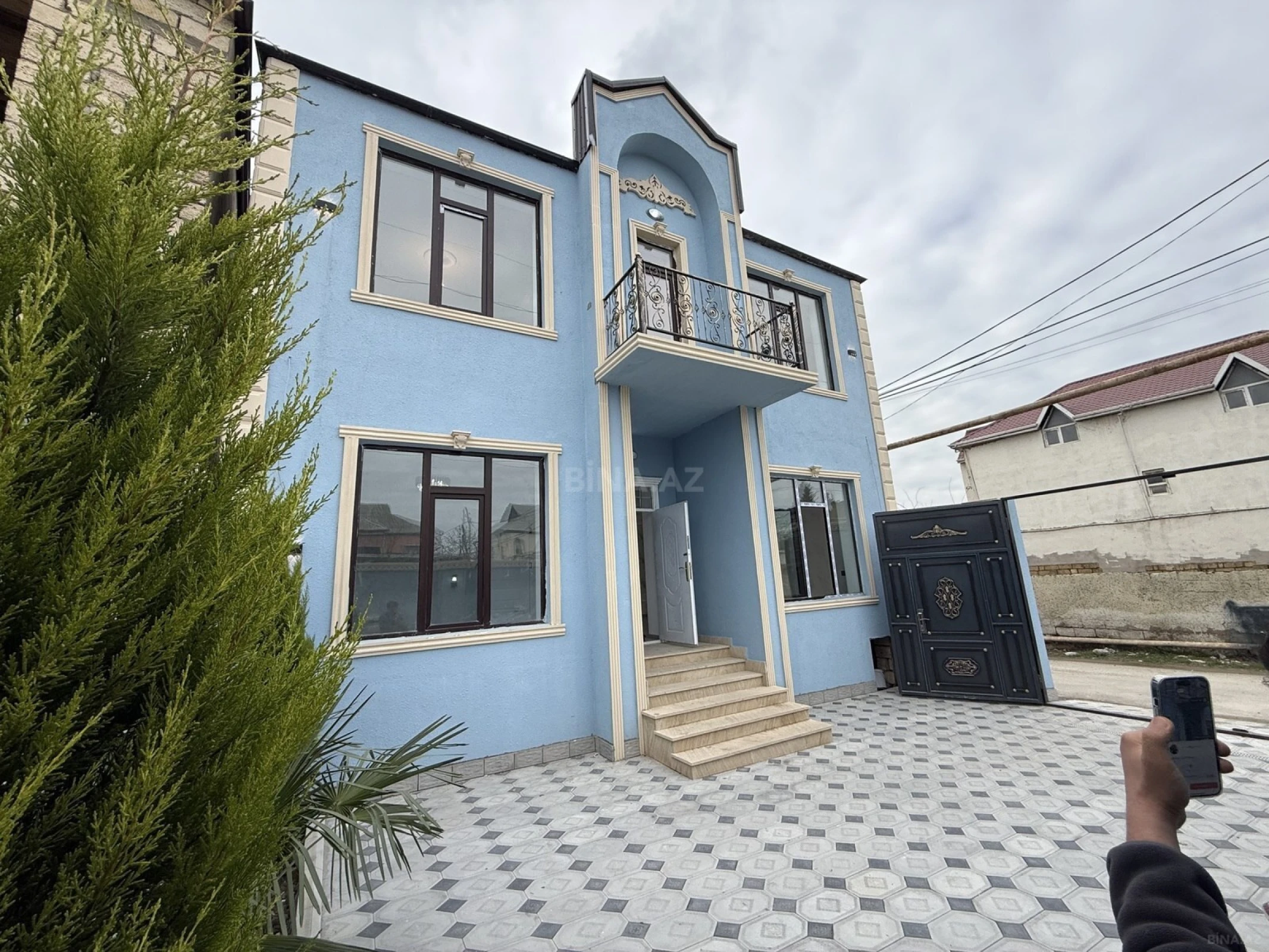 Satılır 4 otaqlı həyət evi 150 m²